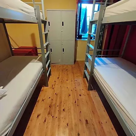 Chania Hostel Youth 18-50 Хостел