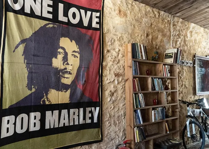 Chania Hostel Youth 18-50 Хостел