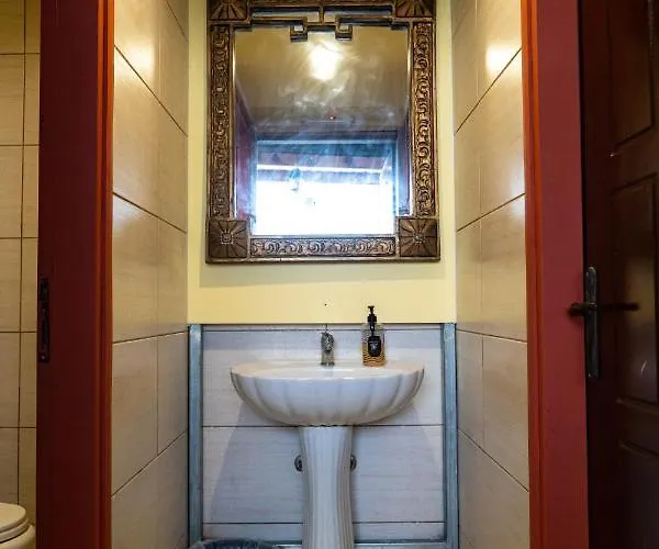 Chania Hostel Youth 18-50 Хостел